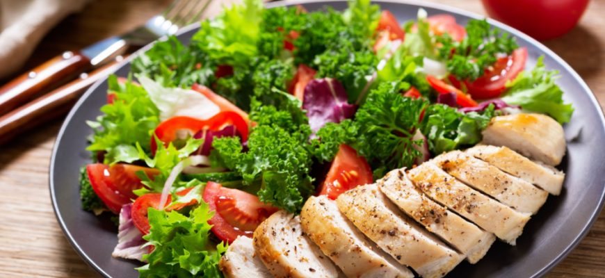 Healthy platter of food for increasing appetite in the elderly